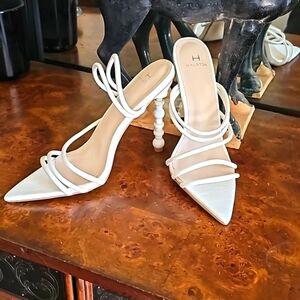 HALSTON Spindled White